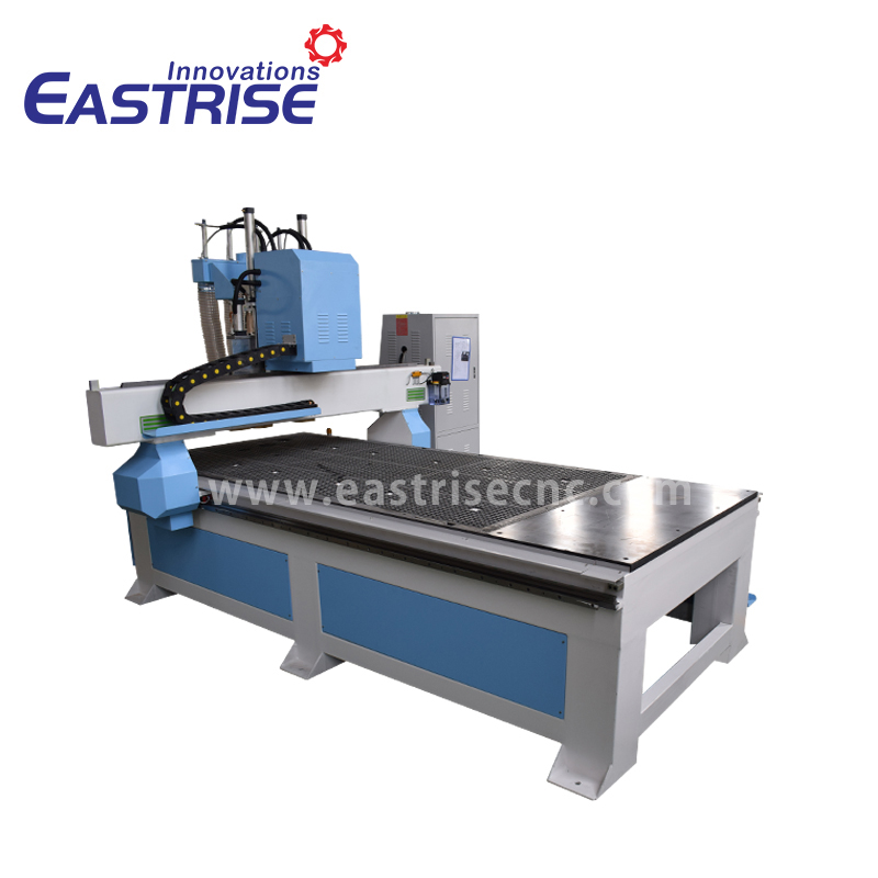 Barato 1325 1300X2500mm 4'X8 'ATC Cnc Router con 4 husillos